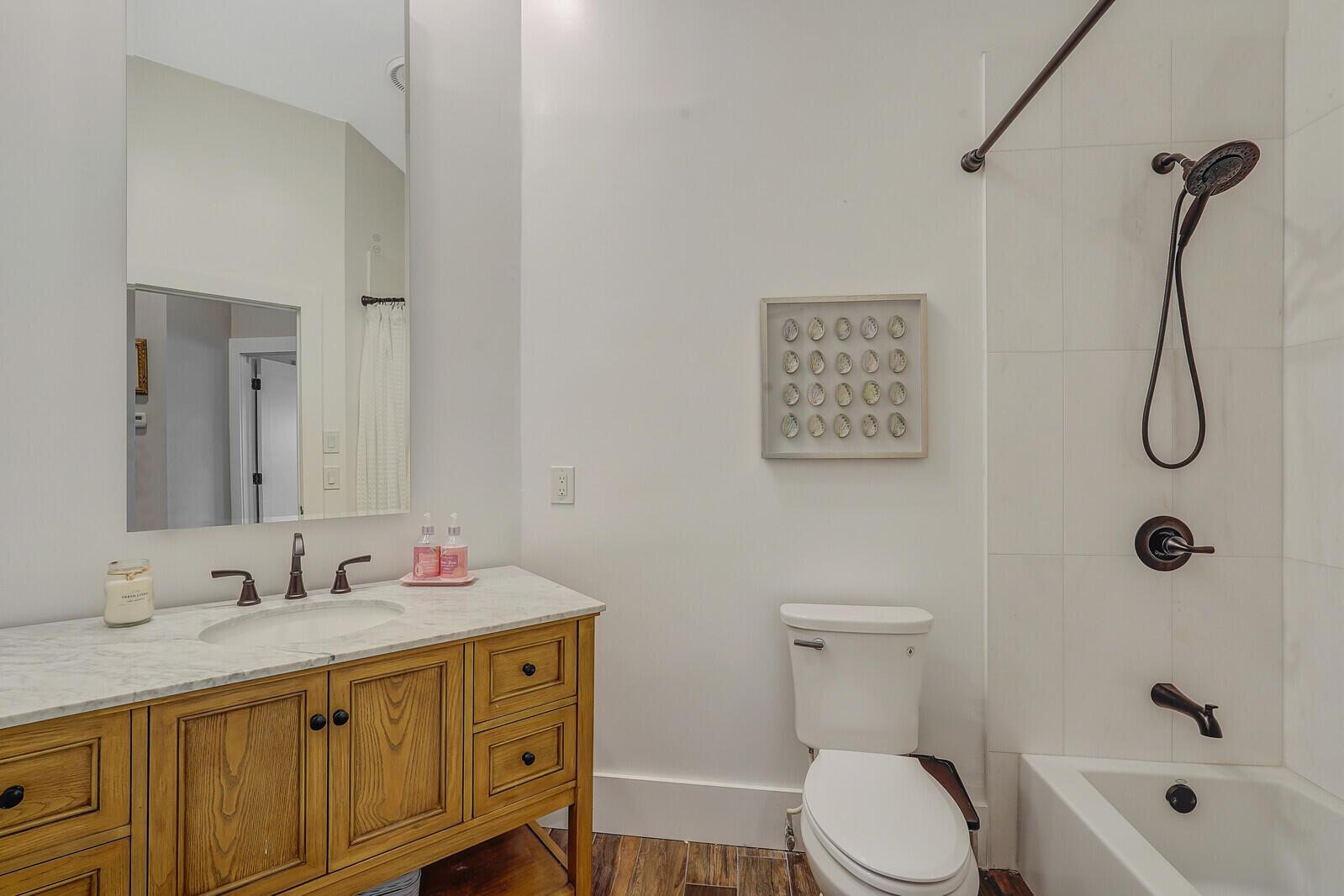 HIDEAWAY ISLES - Residential