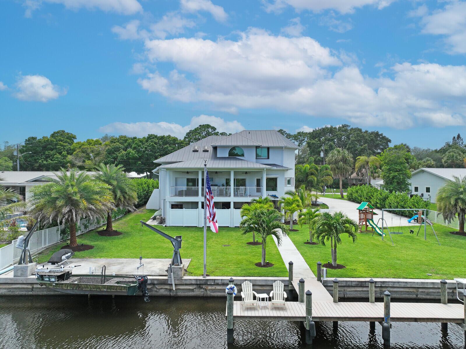 HIDEAWAY ISLES - Residential