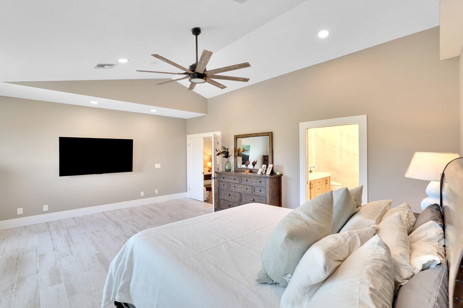 HIDEAWAY ISLES - Residential