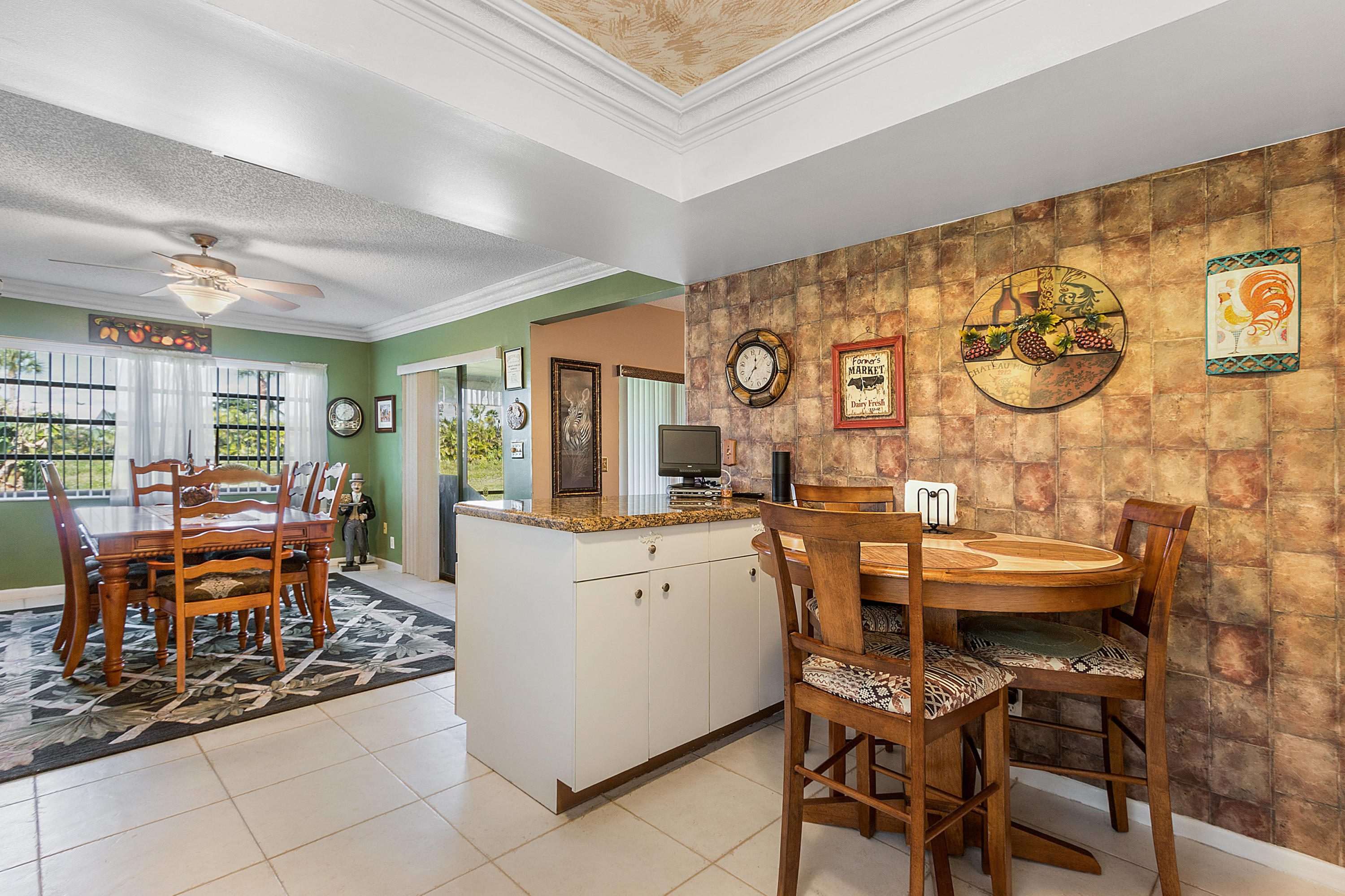 BOCA CHASE - Residential