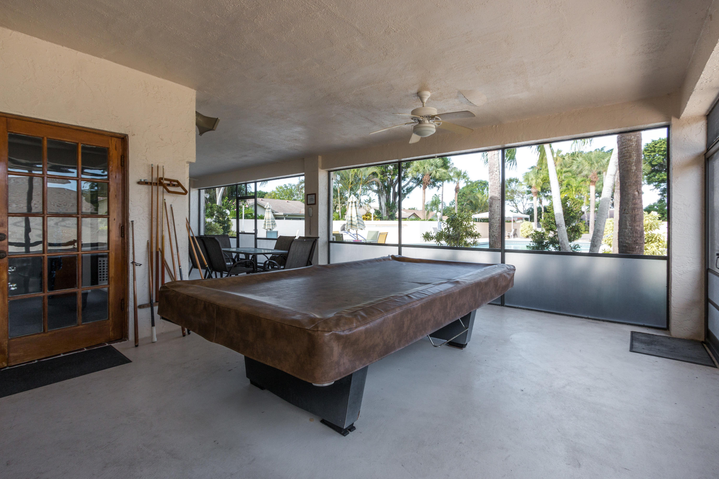 BOCA CHASE - Residential