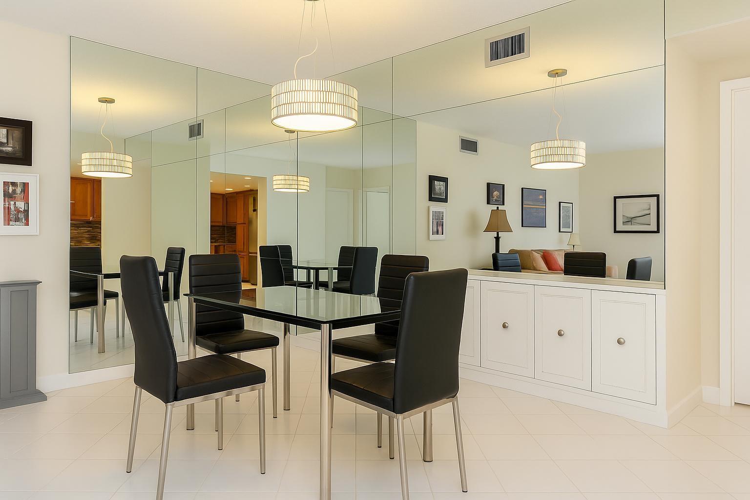 4350 Hillcrest Dr 818