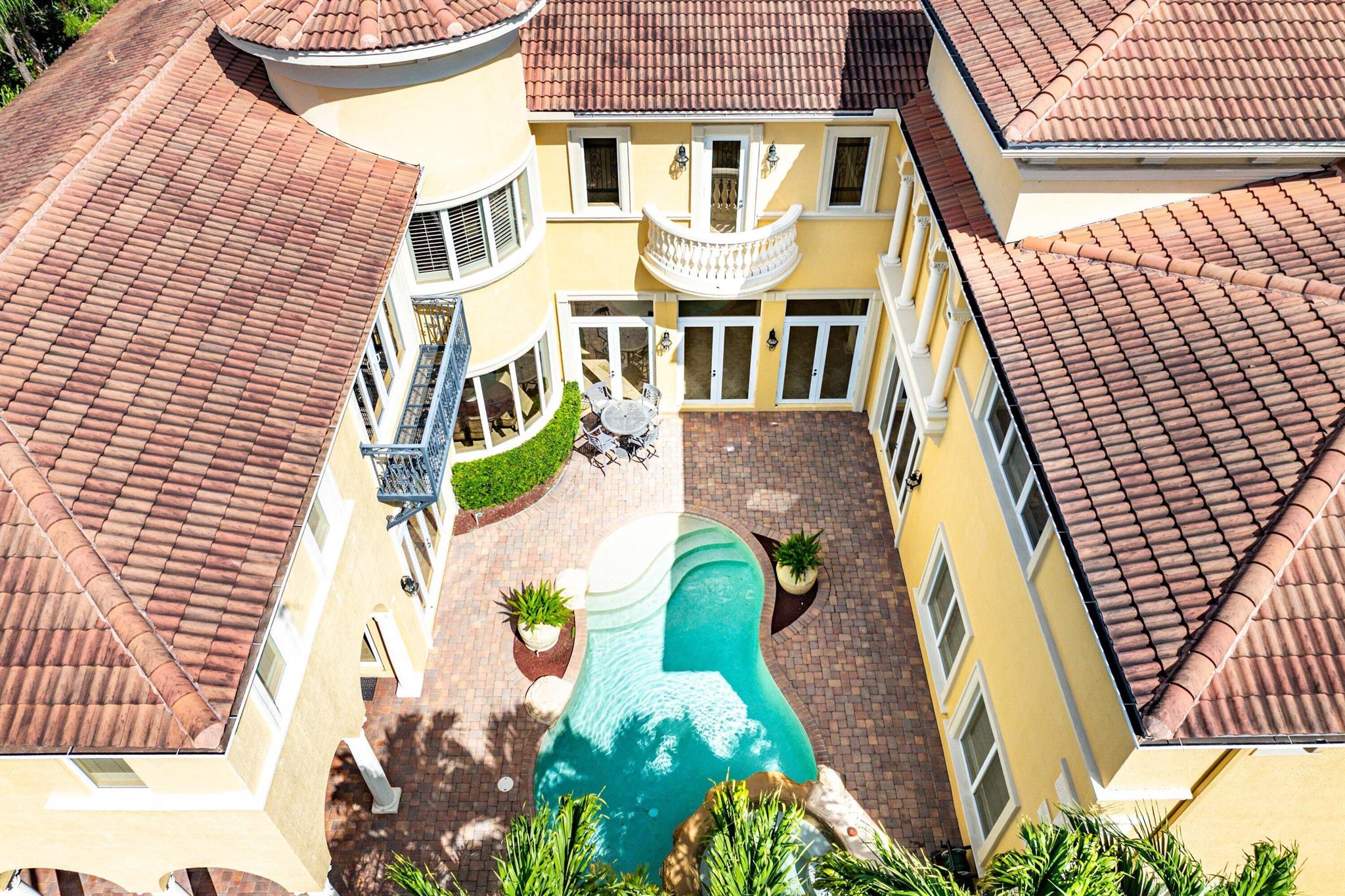 Azura - Residential