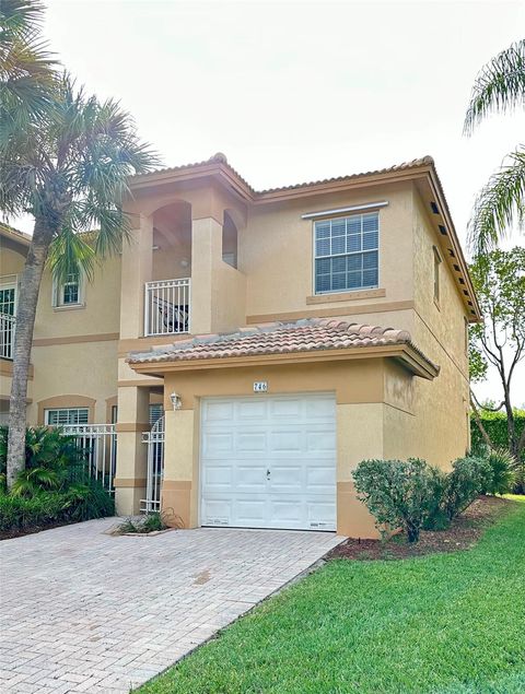 746 NW 170th Ter Pembroke Pines FL 33028