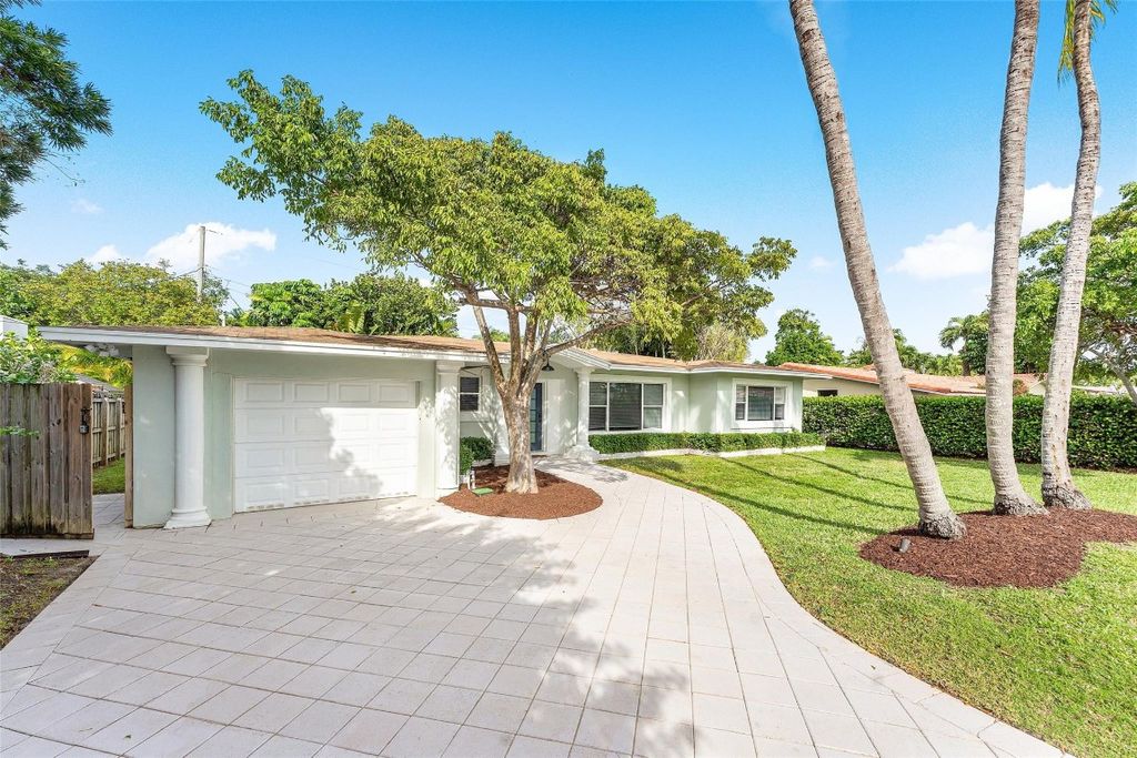 Photo of 3203 Dover Road, Pompano Beach, FL 33062 (MLS # F10541006)