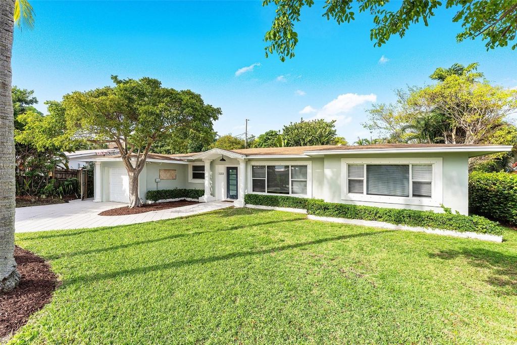 Photo of 3203 Dover Road, Pompano Beach, FL 33062 (MLS # F10541006)