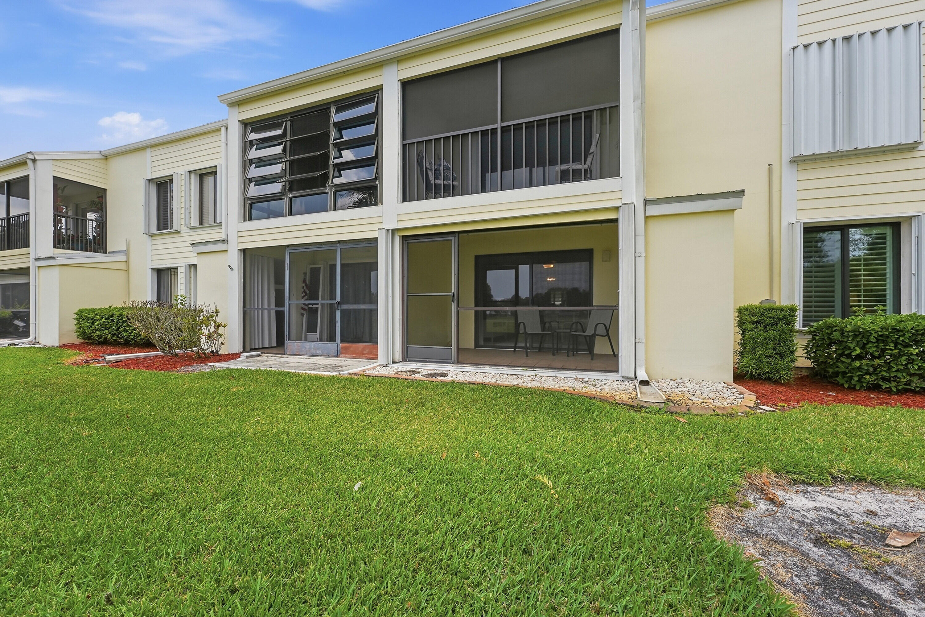 GATOR TRACE CONDOMINIUM 1 - Residential