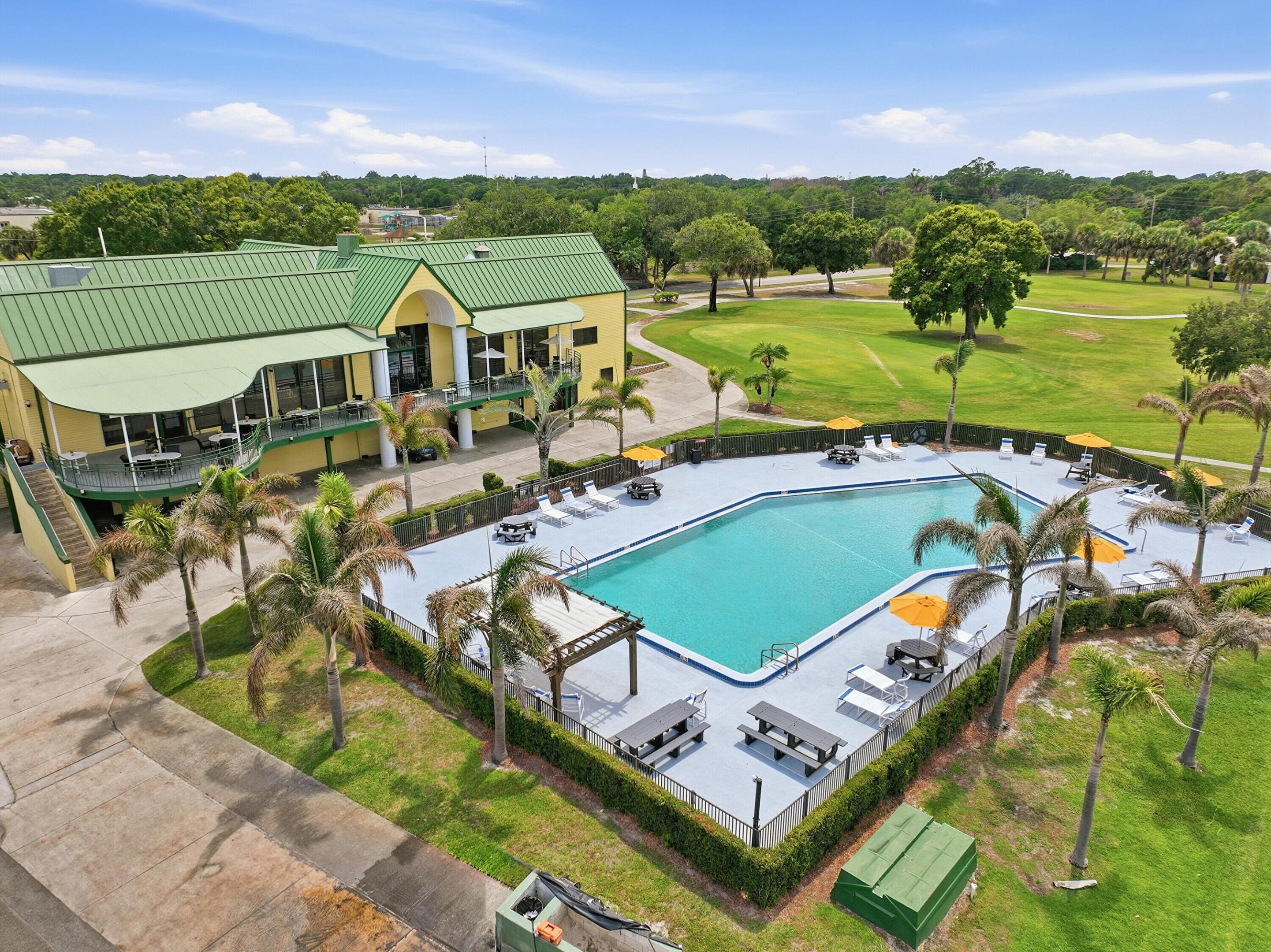 GATOR TRACE CONDOMINIUM 1 - Residential