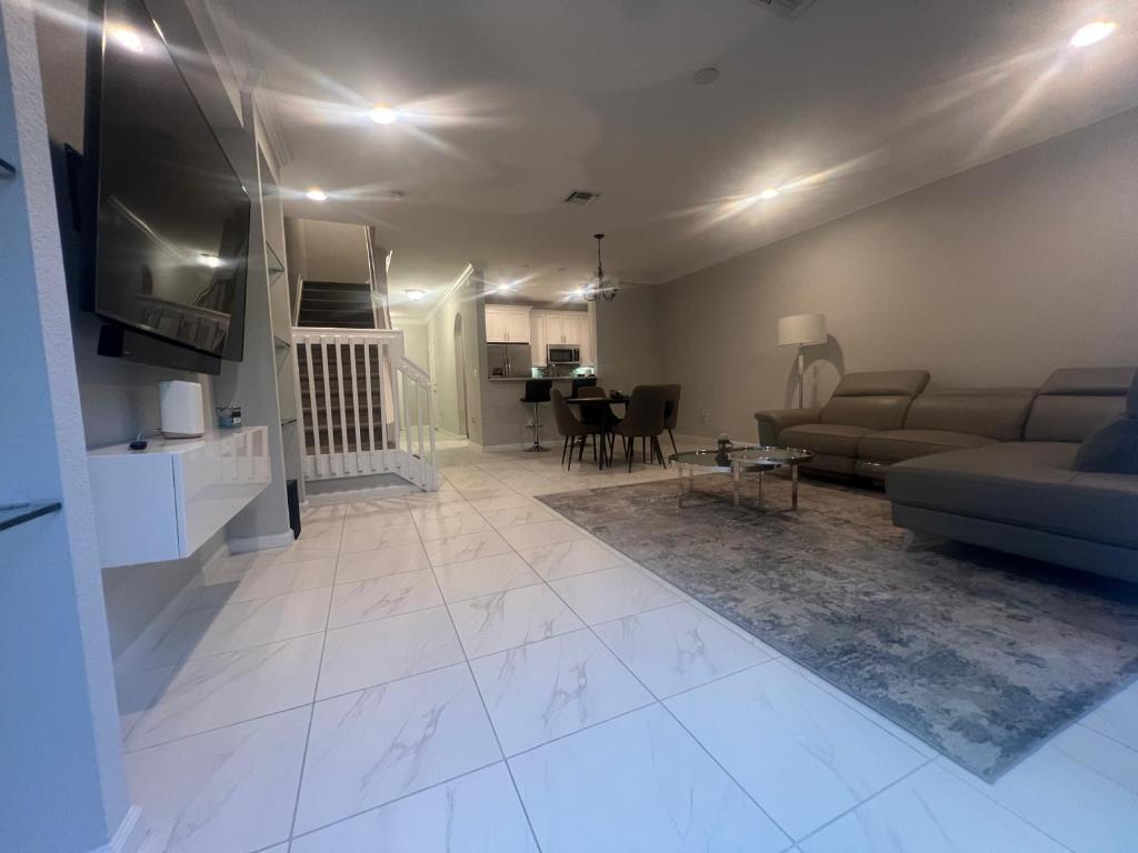 5895 Monterra Club Drive