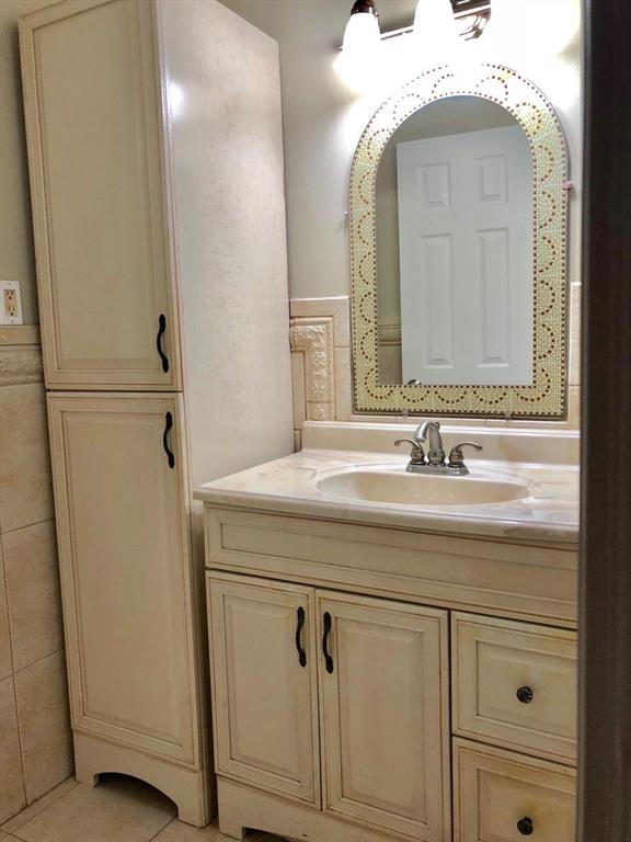 CRYSTAL LAKE 4TH SEC - Residential