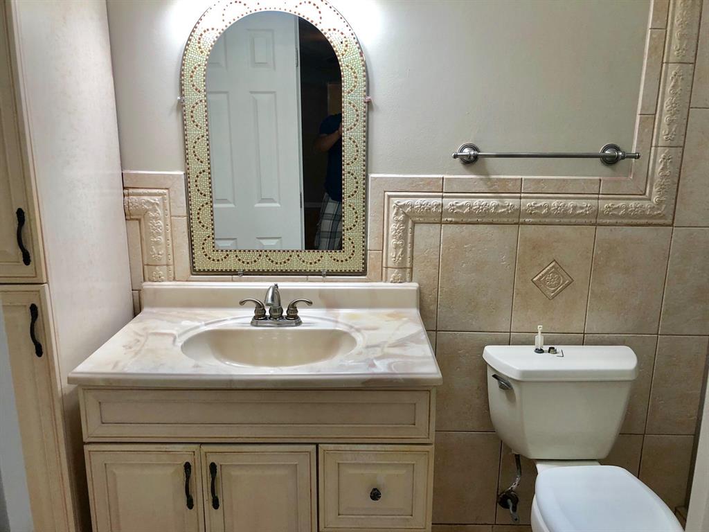 CRYSTAL LAKE 4TH SEC - Residential