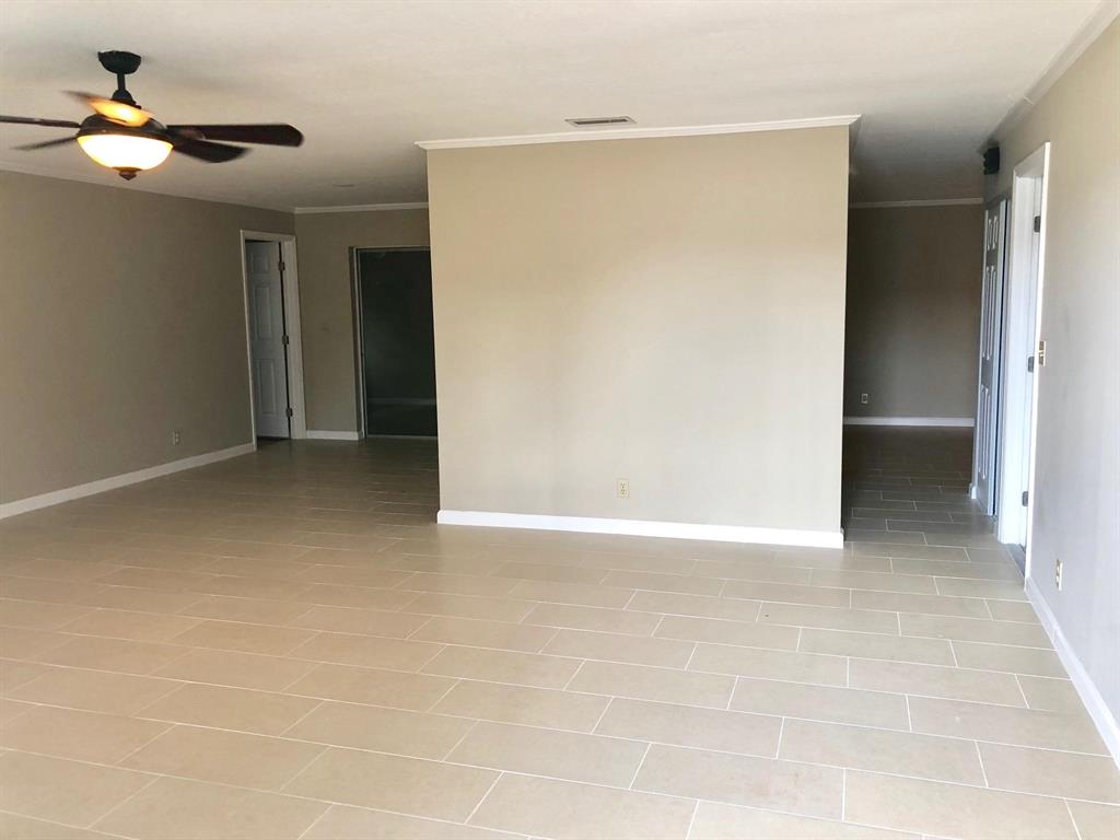 CRYSTAL LAKE 4TH SEC - Residential