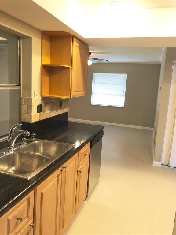 CRYSTAL LAKE 4TH SEC - Residential