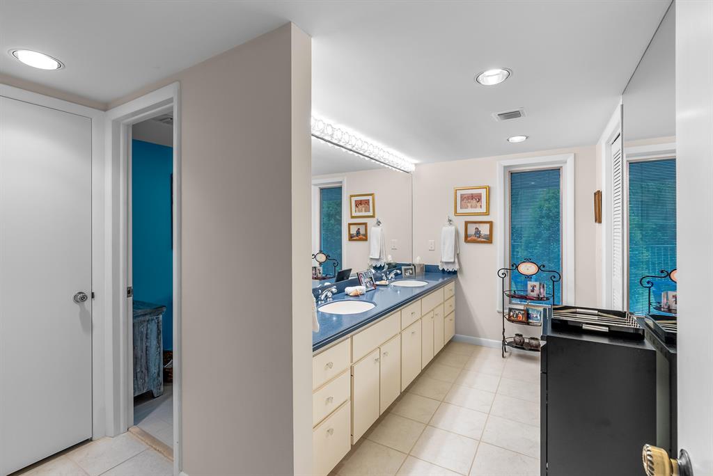 THE MOORINGS UNIT 5 ''''T - Residential