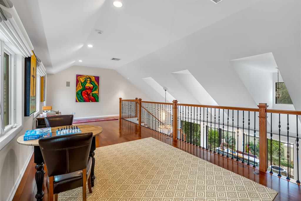 THE MOORINGS UNIT 5 ''''T - Residential