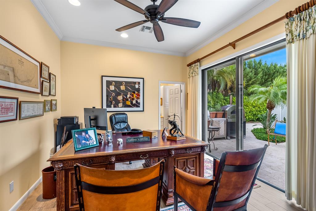 THE MOORINGS UNIT 5 ''''T - Residential