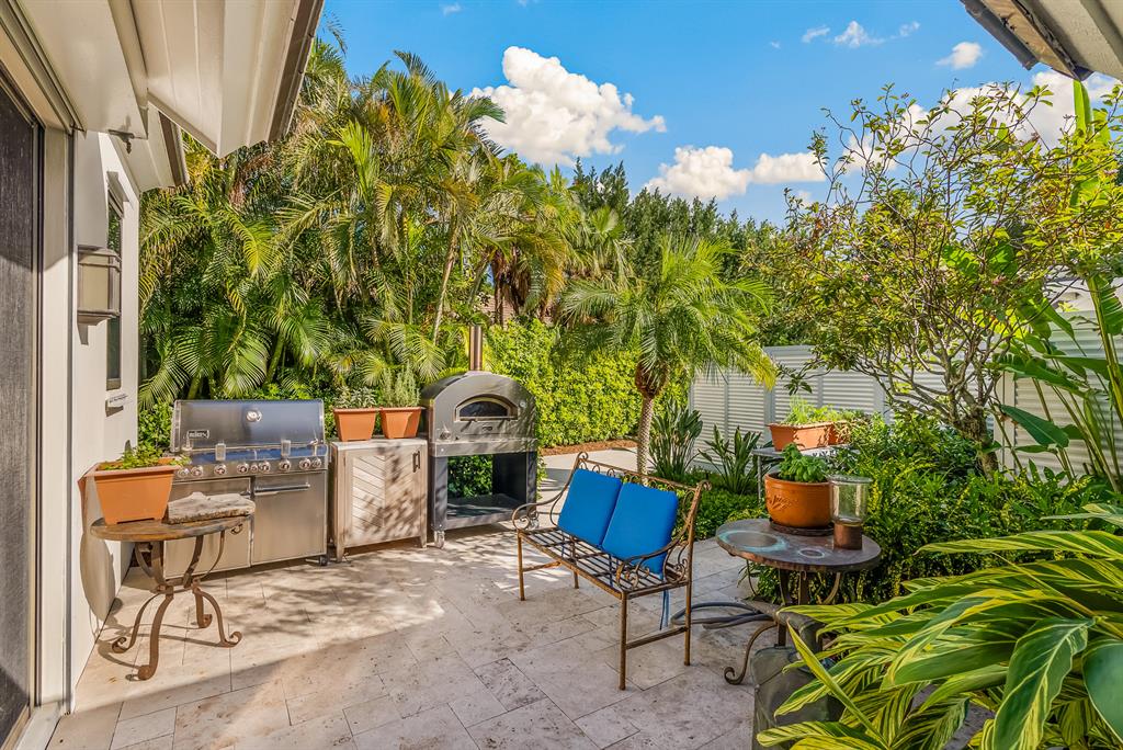 THE MOORINGS UNIT 5 ''''T - Residential