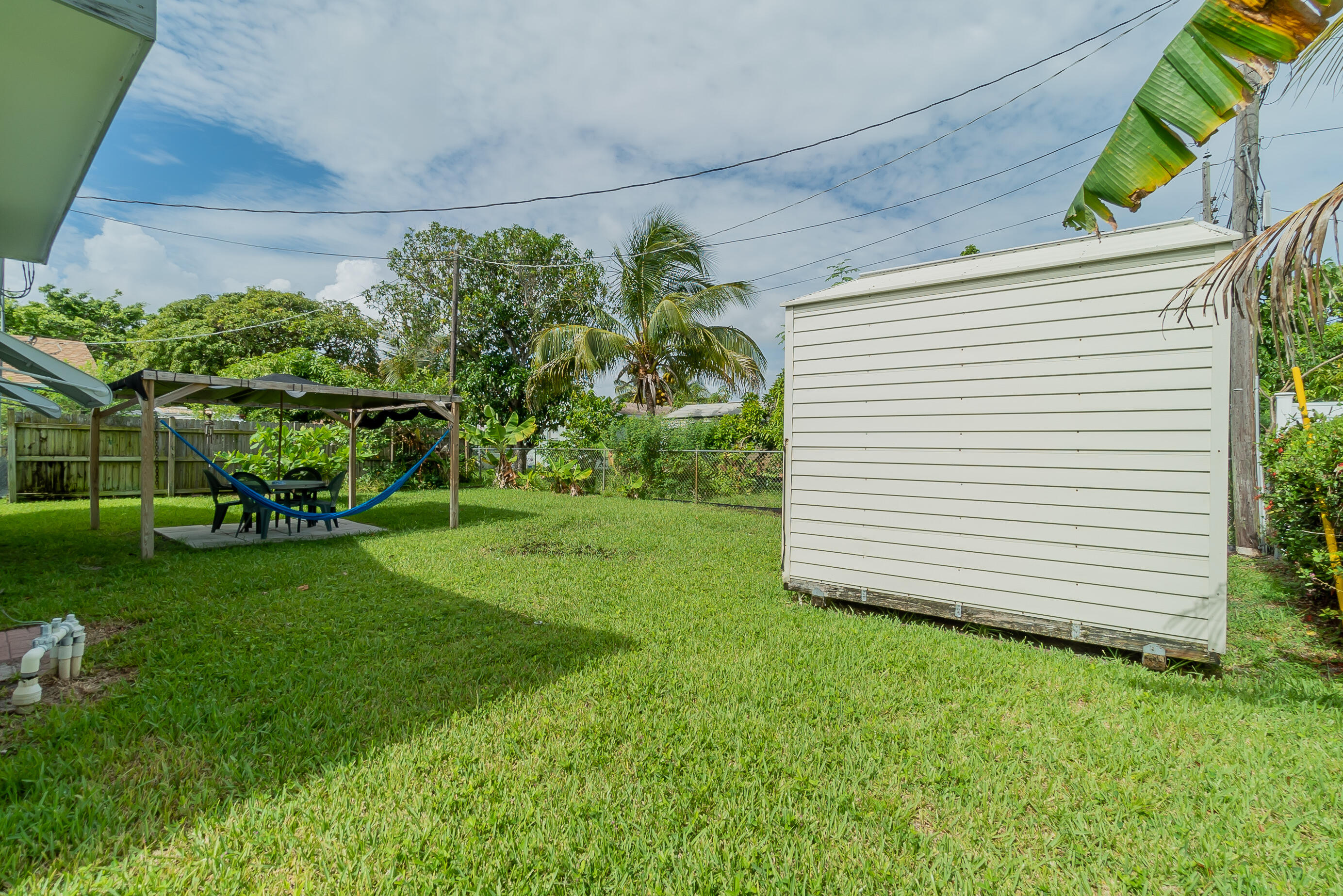 BOWERS PARK - Residential