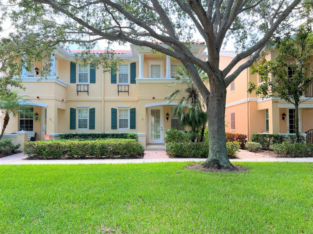 Photo of 3368 Greenway Drive, Jupiter, FL 33458 (MLS # R10900453)