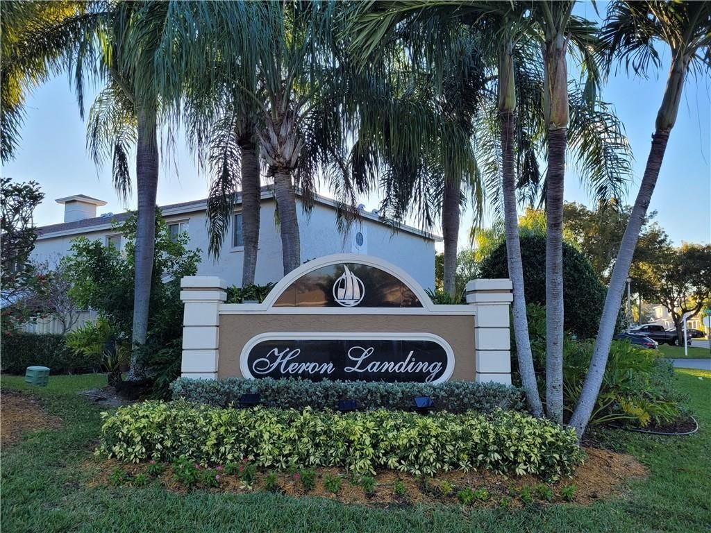 Photo of 4723 SW 14th Street, Deerfield Beach, FL 33442 (MLS # B26009679)