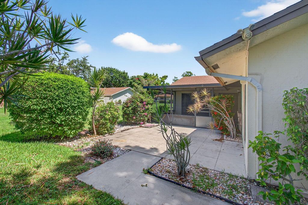 Photo of 872 NW 29th Avenue #A, Delray Beach, FL 33445 (MLS # R11100648)