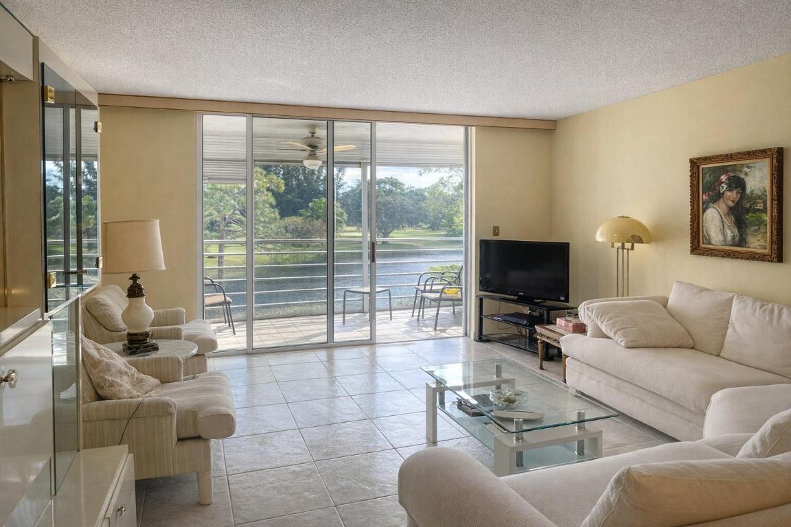 HAMLET AT POINCIANA COND DECL FILED 8-5-86 - Residential