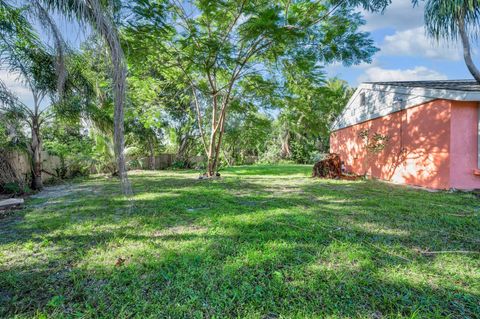 A home in Port St Lucie