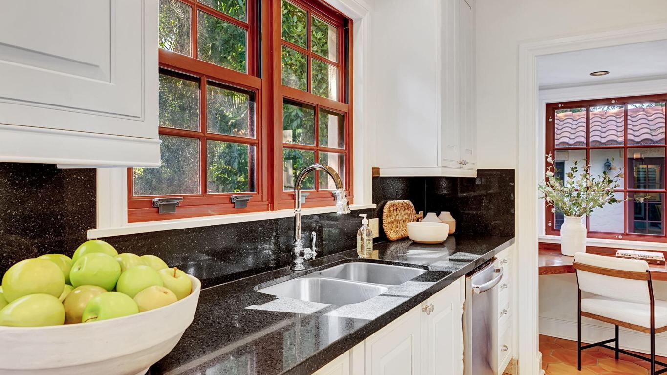 PERSHING PARK LAKE ADD IN - Residential