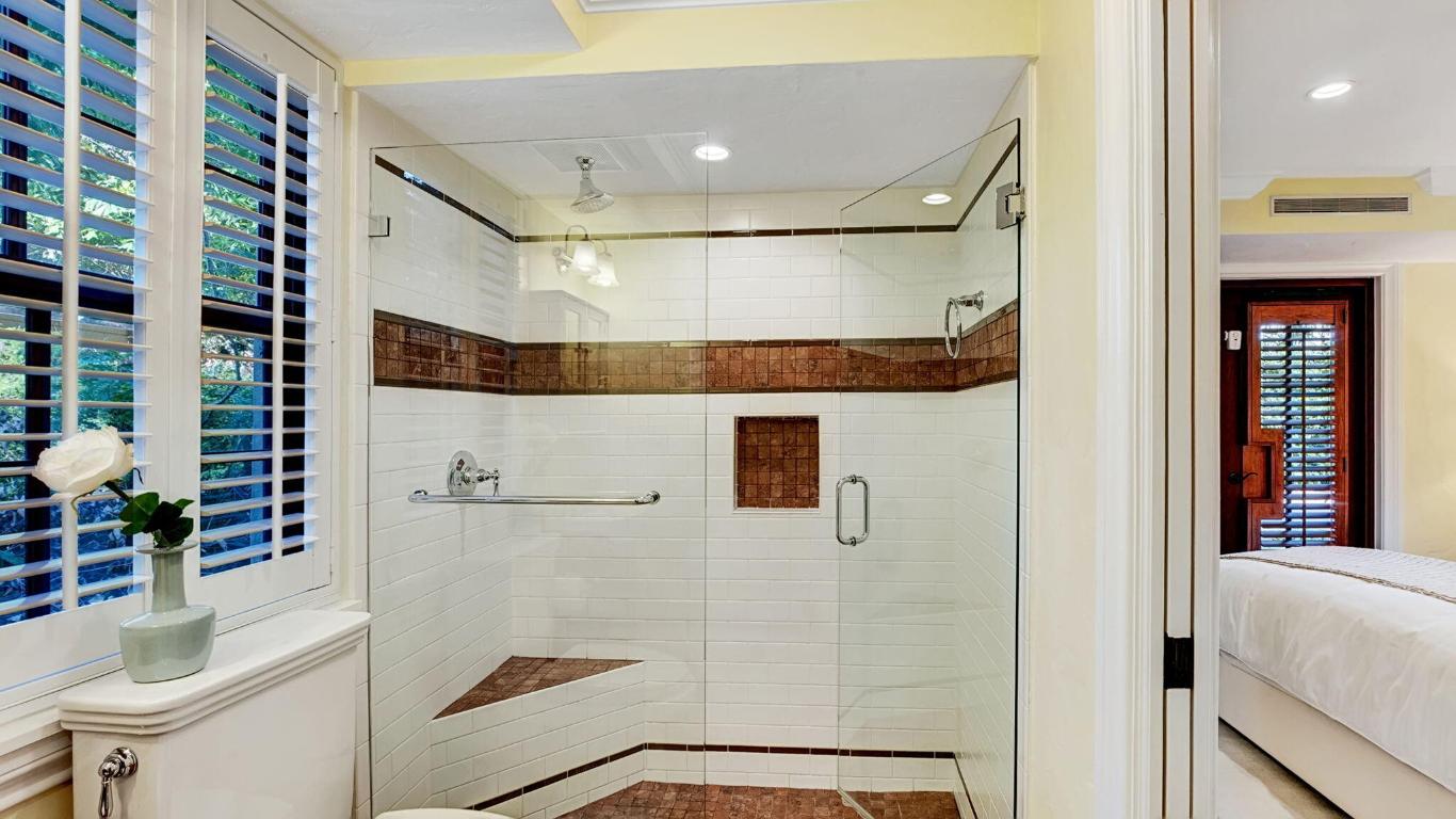 PERSHING PARK LAKE ADD IN - Residential