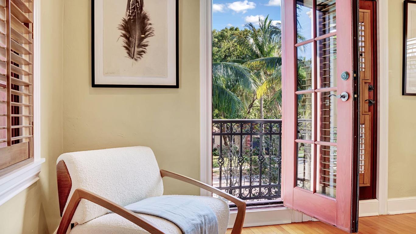 PERSHING PARK LAKE ADD IN - Residential