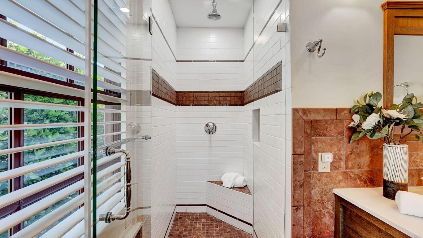 PERSHING PARK LAKE ADD IN - Residential