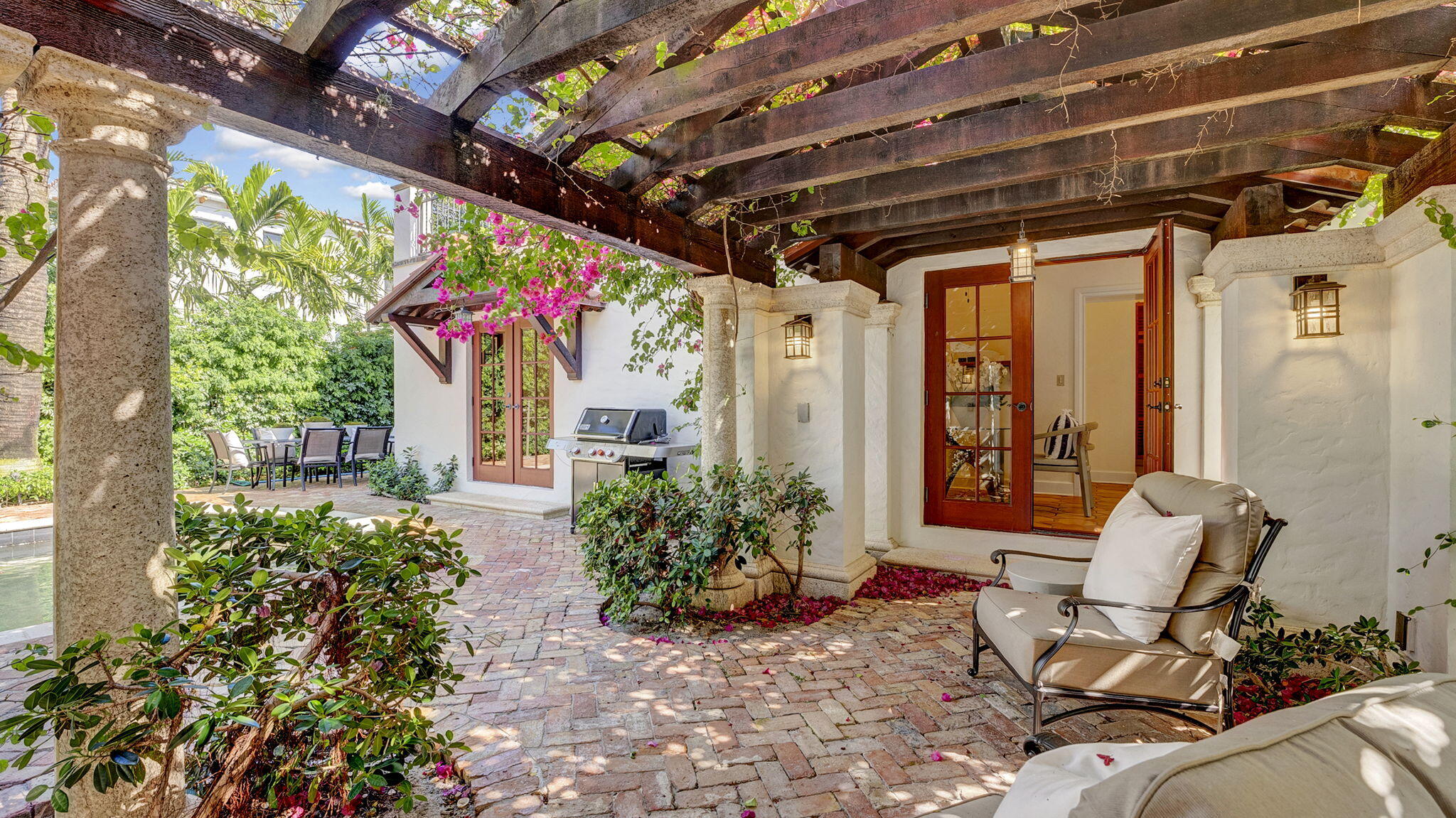 PERSHING PARK LAKE ADD IN - Residential