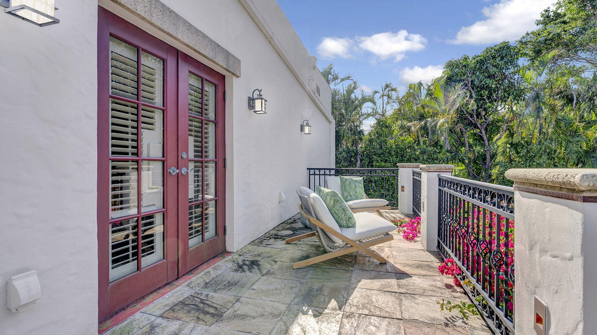 PERSHING PARK LAKE ADD IN - Residential