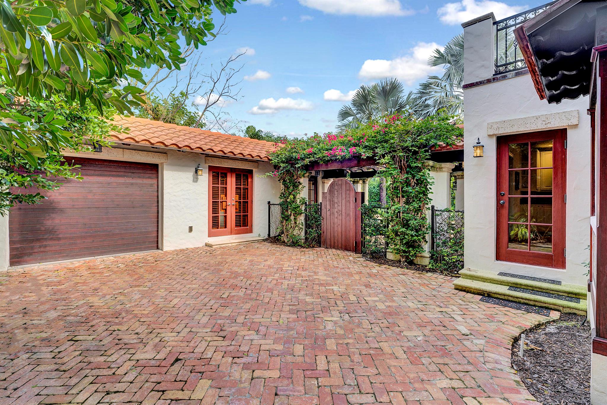 PERSHING PARK LAKE ADD IN - Residential