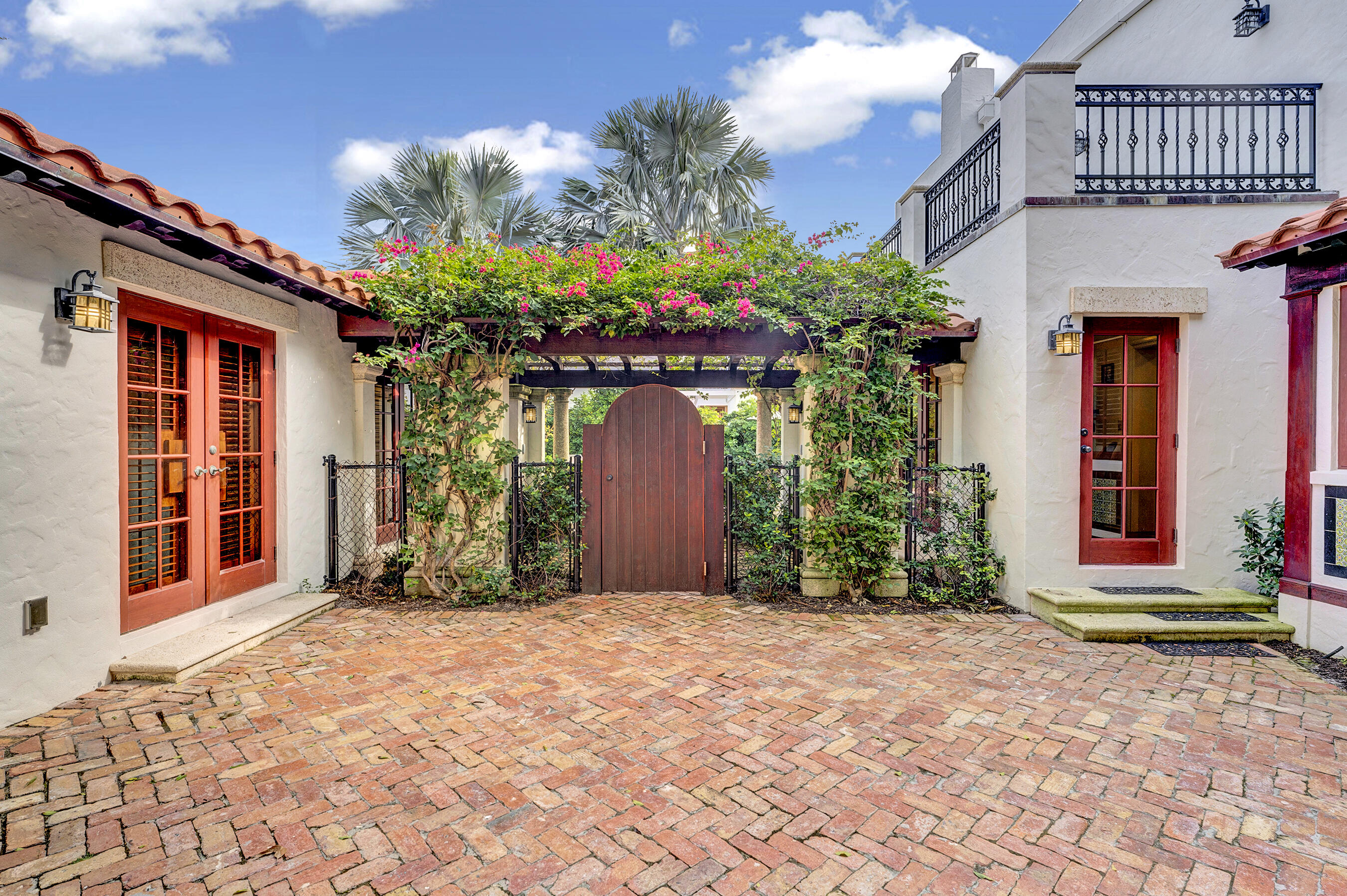 PERSHING PARK LAKE ADD IN - Residential