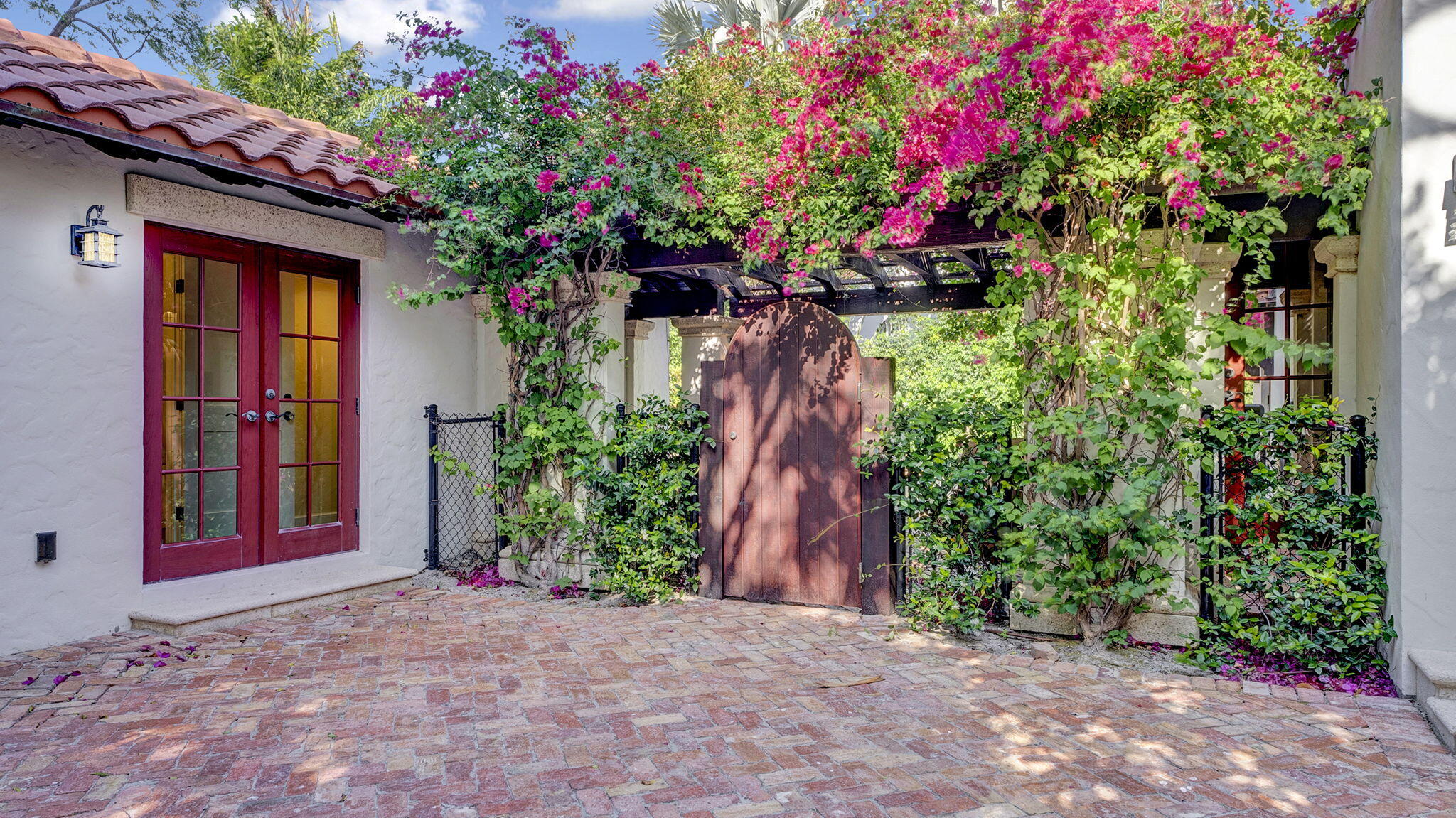 PERSHING PARK LAKE ADD IN - Residential