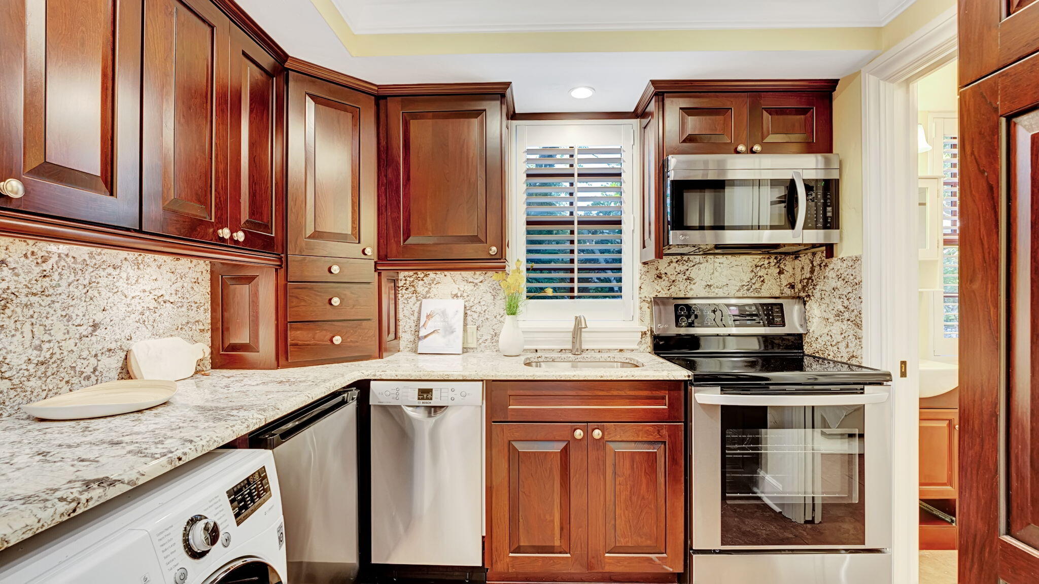 PERSHING PARK LAKE ADD IN - Residential