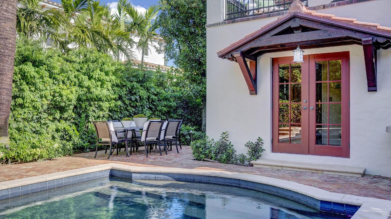 PERSHING PARK LAKE ADD IN - Residential