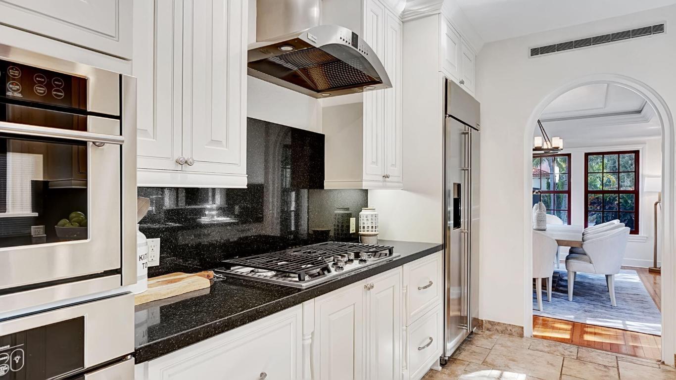 PERSHING PARK LAKE ADD IN - Residential