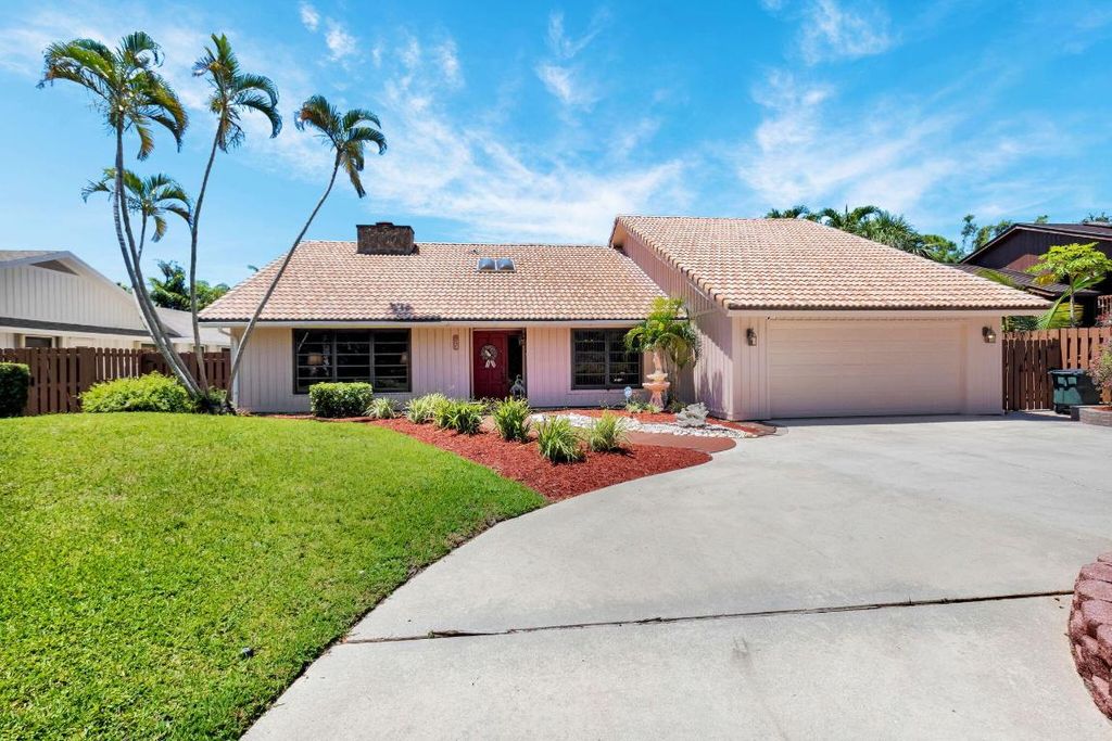 Photo of 840 SW 20th Street, Boca Raton, FL 33486 (MLS # R11091796)
