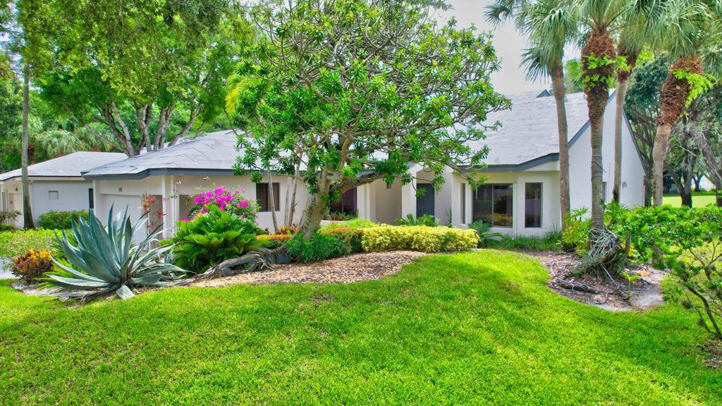 Photo of 69 Bristol Drive, Boynton Beach, FL 33436 (MLS # R11010354)
