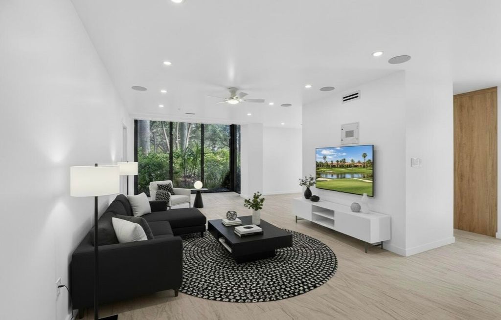 Photo of 7819 Lakeside Boulevard #812, Boca Raton, FL 33434 (MLS # R11148637)