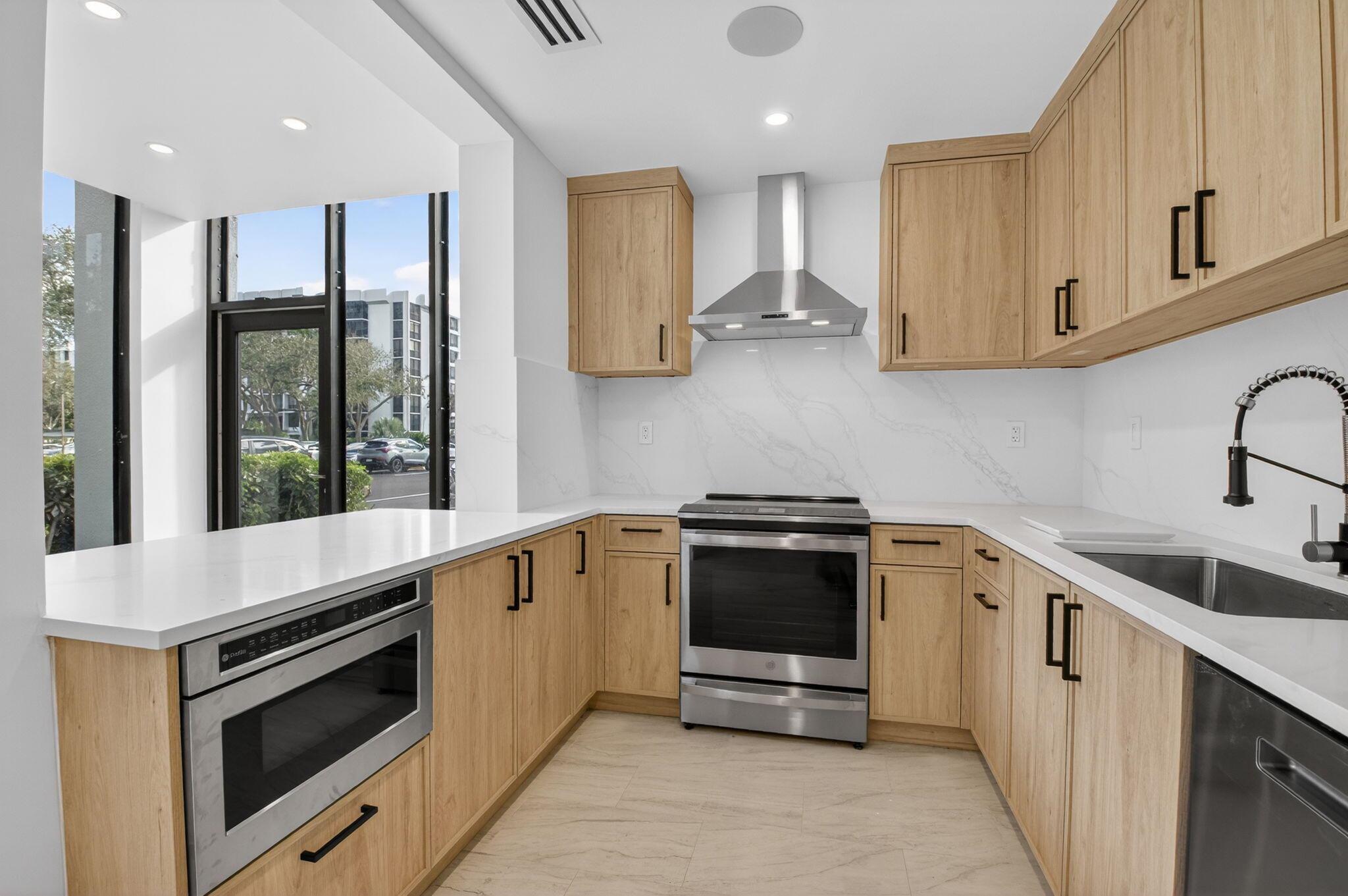 LAKEWOOD MIDRISE CONDO - Residential