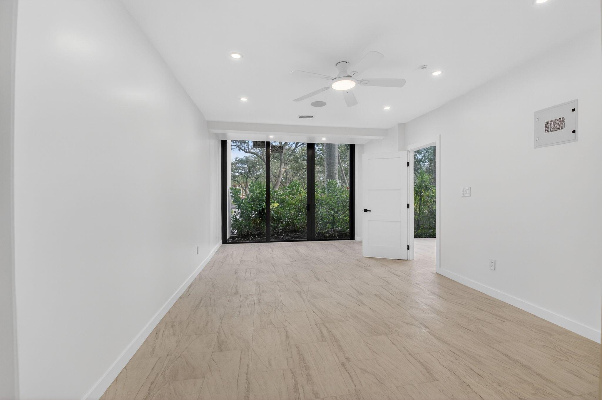 LAKEWOOD MIDRISE CONDO - Residential