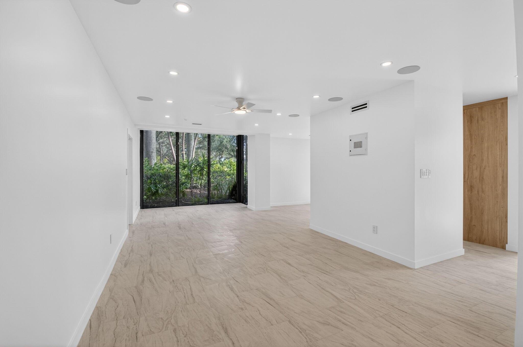 LAKEWOOD MIDRISE CONDO - Residential