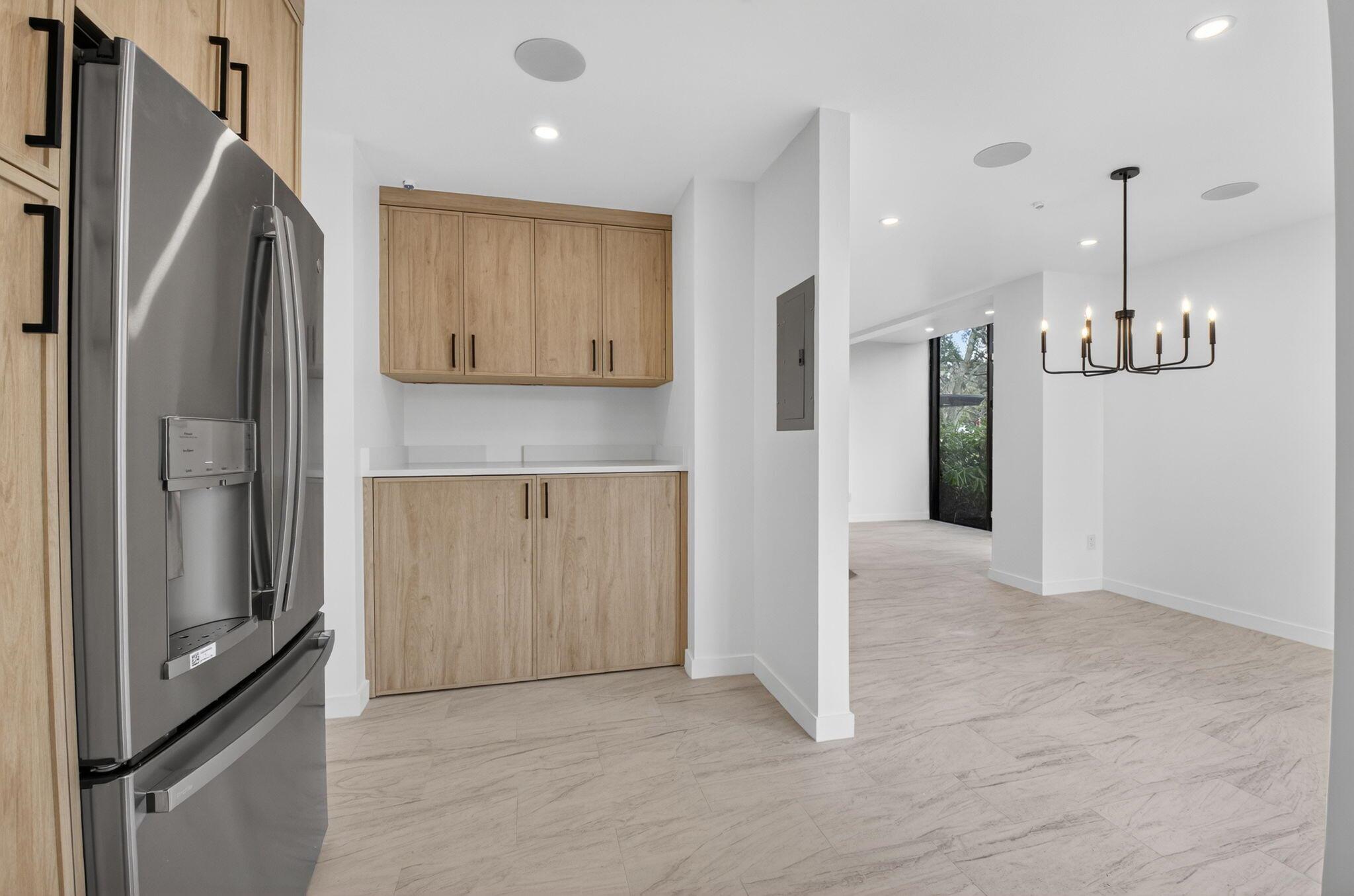 LAKEWOOD MIDRISE CONDO - Residential