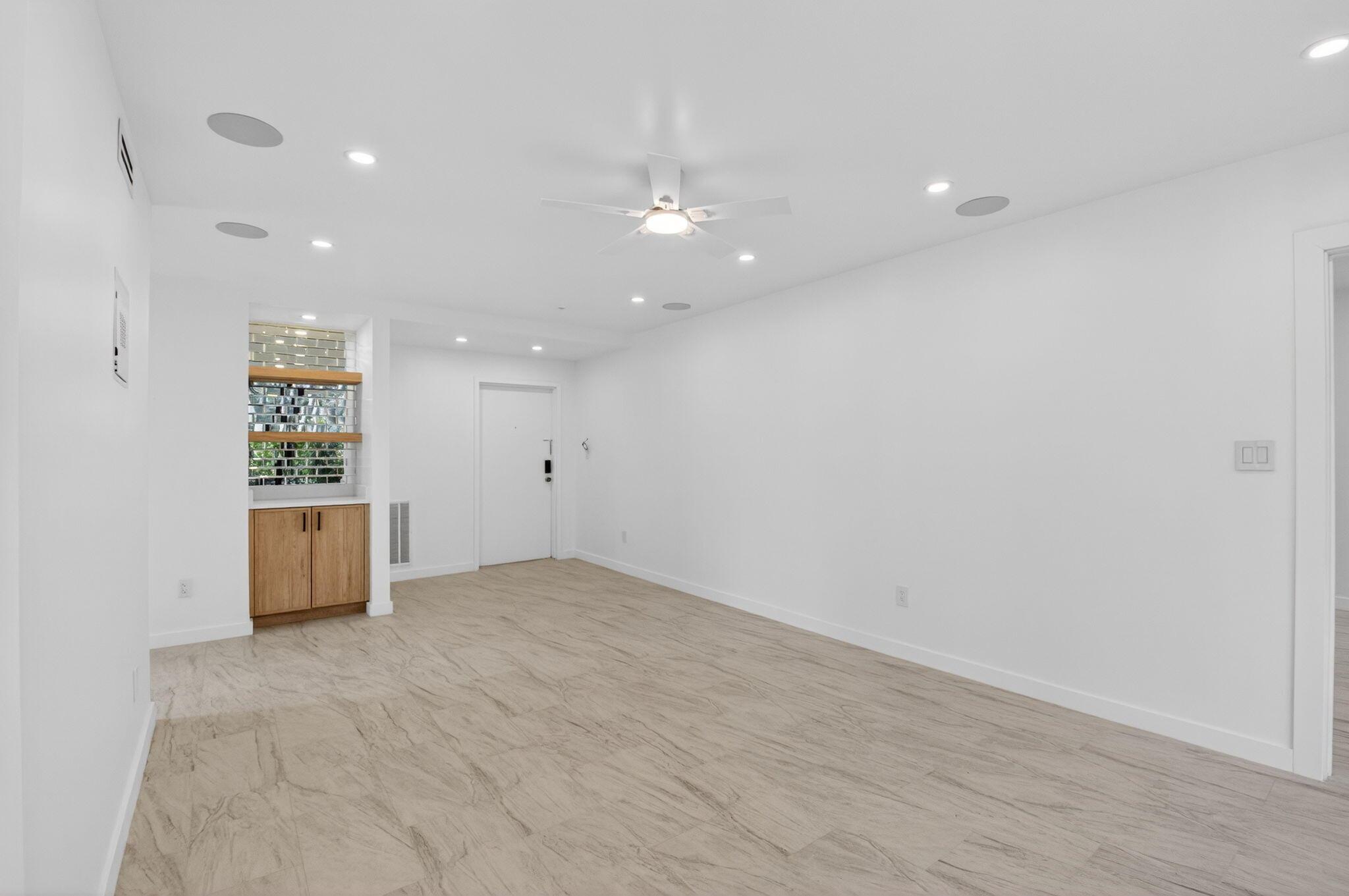 LAKEWOOD MIDRISE CONDO - Residential