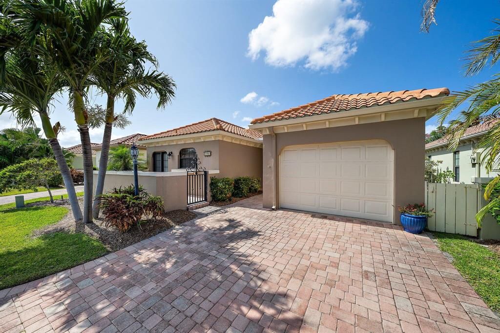 Photo of 1481 Via Miguel, Jupiter, FL 33477 (MLS # R10719949)
