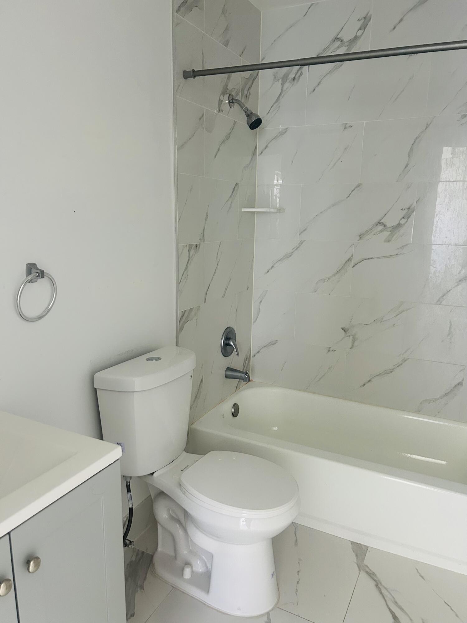 FT LAUDERDALE ESTATES - Residential Lease