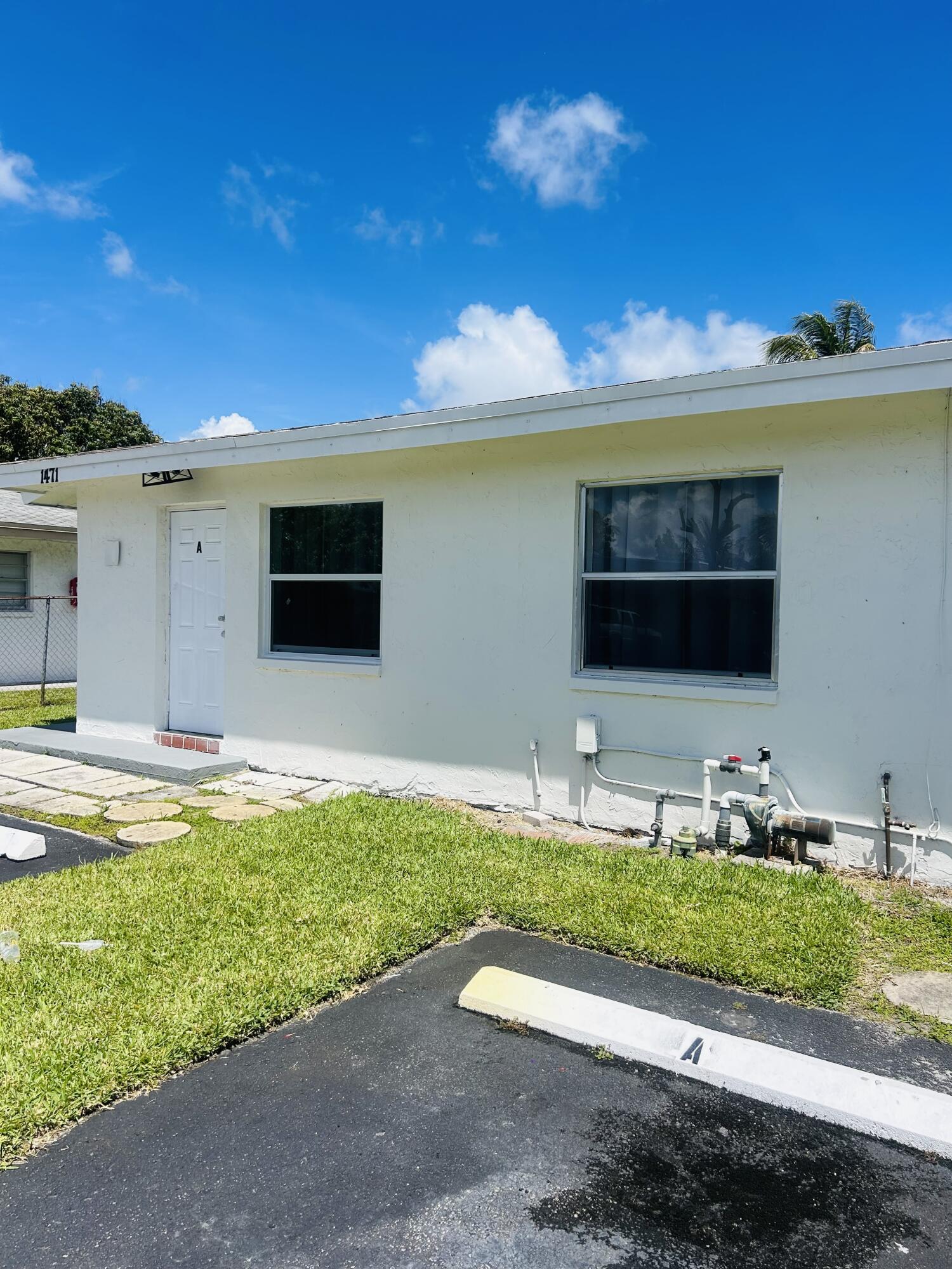 FT LAUDERDALE ESTATES - Residential Lease